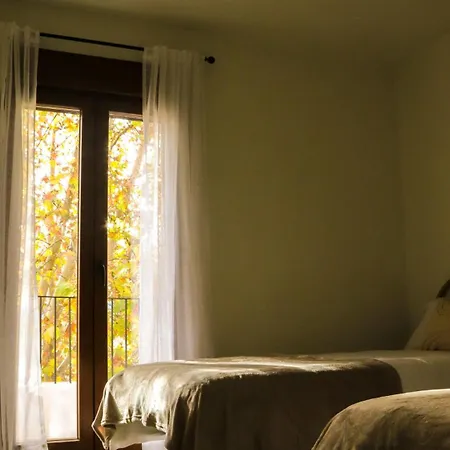 Escapada Rural En La Casa Del Arbol Tozar